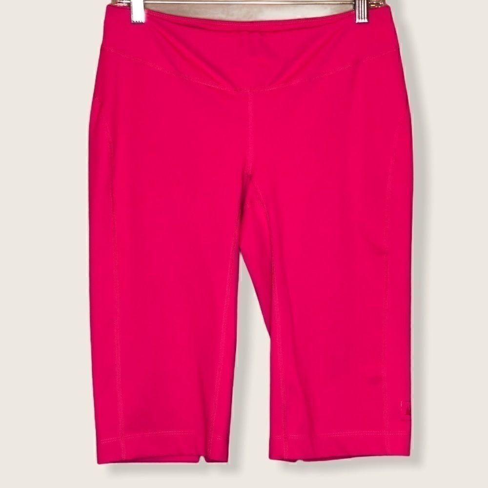 REI Pilates Yoga Legging Shorts Below the Knee Shorts in Deep Pink Women’s Small